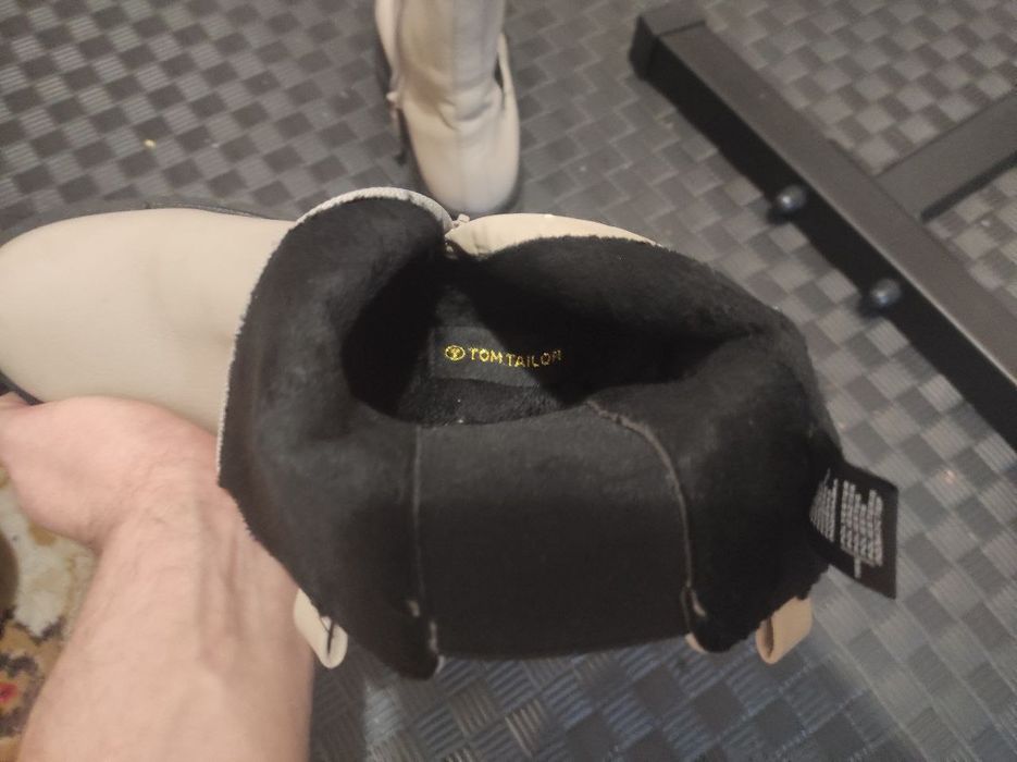 Челси Tom Taylor