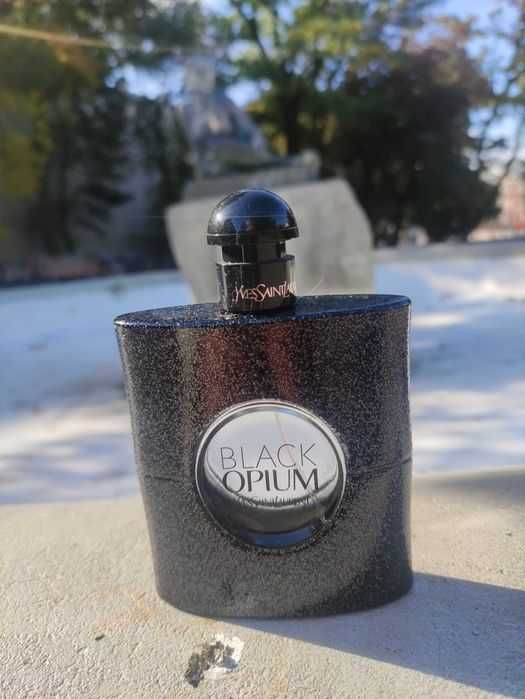 Black Opium Yves Saint Laurent woda perfumowana oryginaln pusty flakon