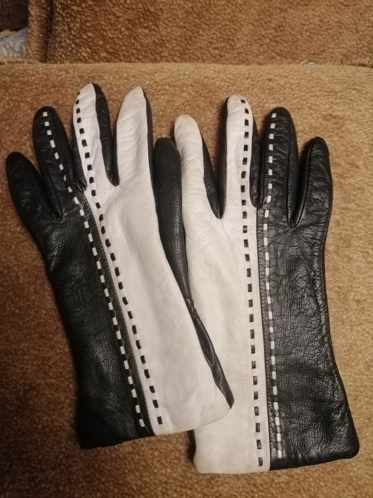 Шкіряні оригінальні рукавички
