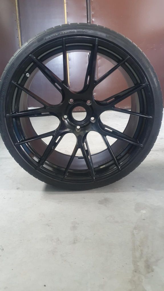 Felgi 5x130 z oponami