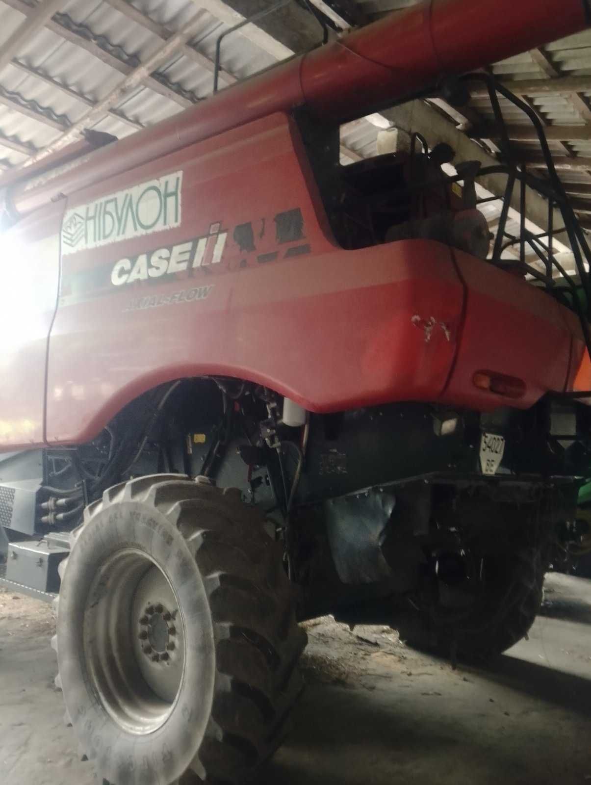 Комбайн Case IH 5140 з жаткою CASE IH 3020 TERRAFLEX (7.6м)