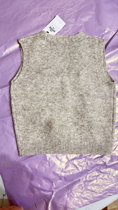 Жилетка вязаная