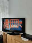 Telewizor Samsung 37 cali + gratis - odtwarzacze DVD