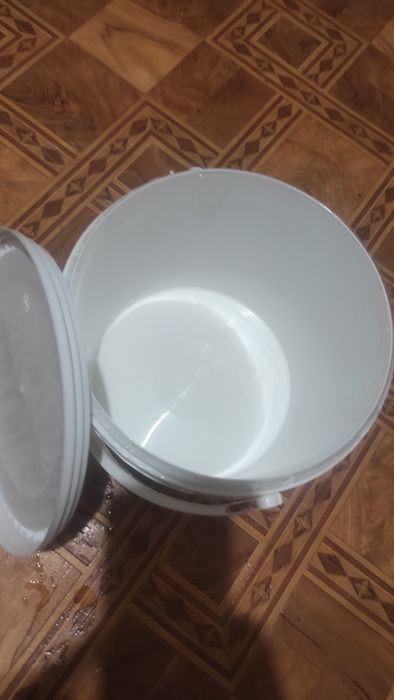 Продам відро 3 л