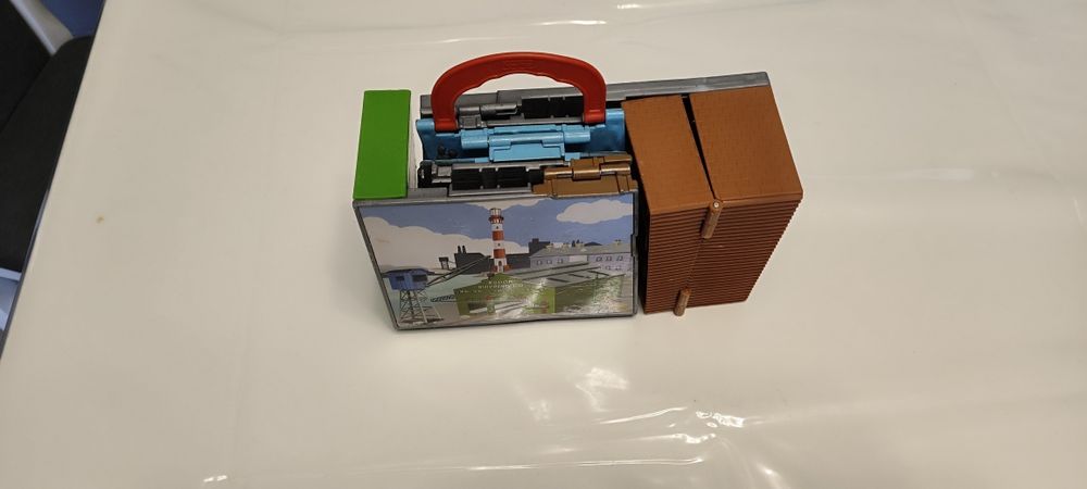 Tomek i przyjaciele Zestaw 6 walizek Take'n'Play