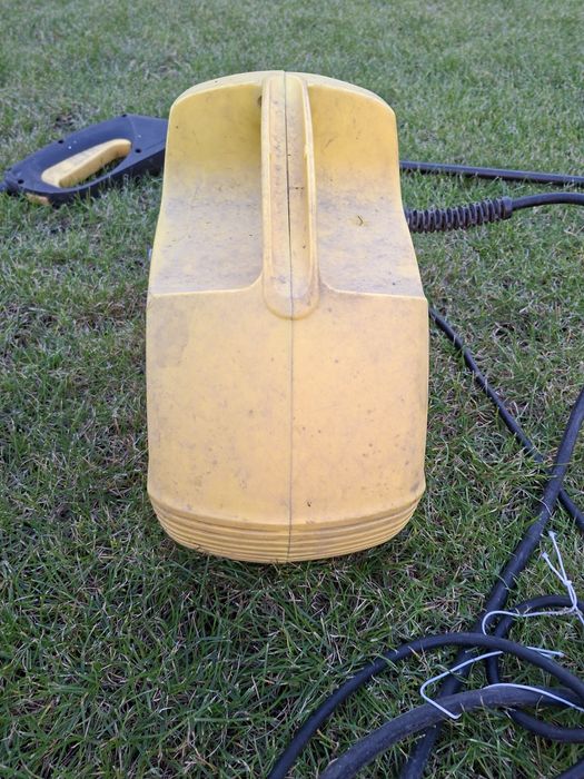 Myjnia ciśnieniowa Karcher 310  na części lub do naprawy myjka