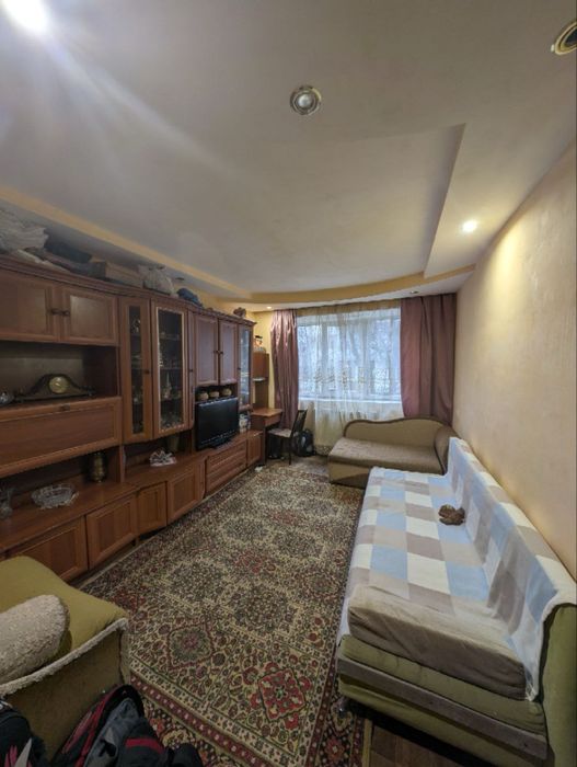 Продам 2к квартиру в центрі з індивідуальним опаленням. Є відновлення