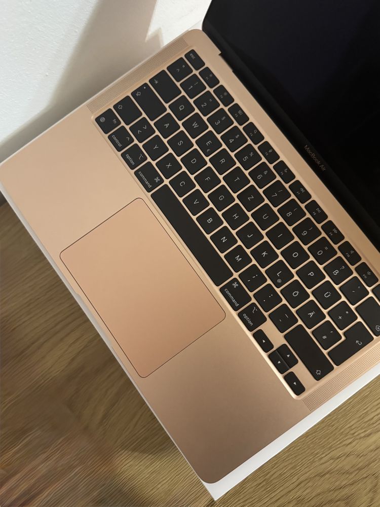 Macbook Air M1 Rosegold A2337 13 cali. Kondycja baterii 99%