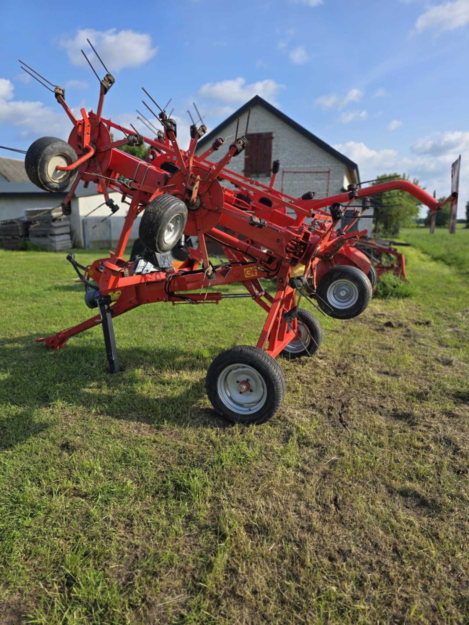 Przewracarka Kuhn, 9 m,   GF 870 2T