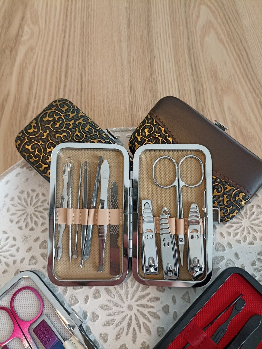 Kit de Manicure em bolsinha própria