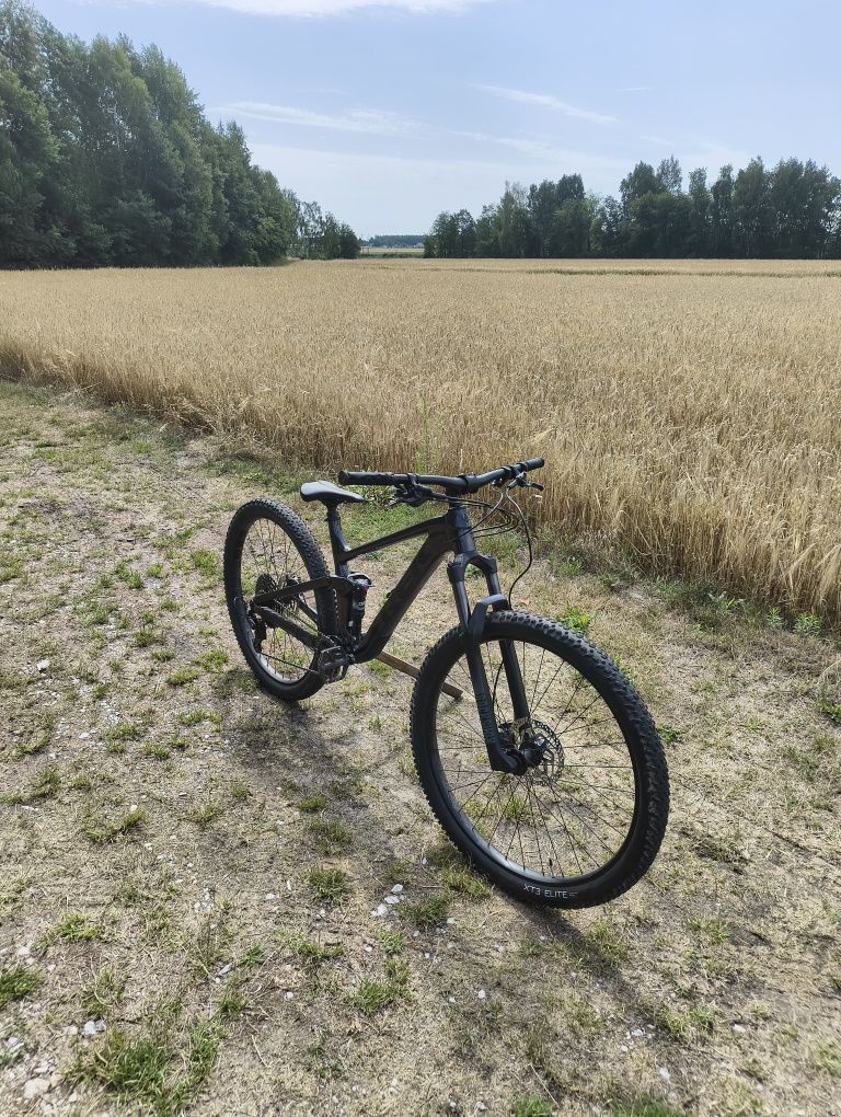 trek top fuel 5 rocznik 2024
