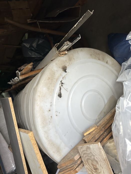 Емкість для питноі води