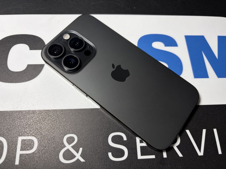 Zadbany Apple iphone 15 pro 128GB Graphite