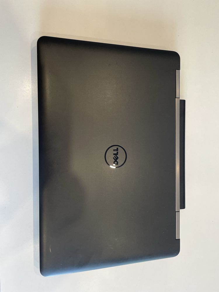 Laptop dell e5540 intel i7-4gen win10/8gb/256gb komplet