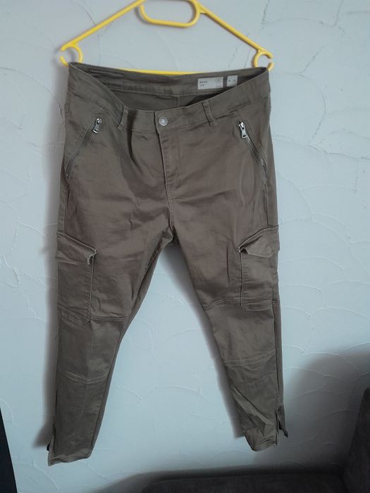 Bojówki Vero Moda