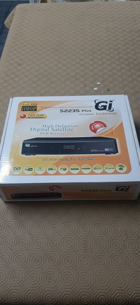 Box satelite galaxy innovations