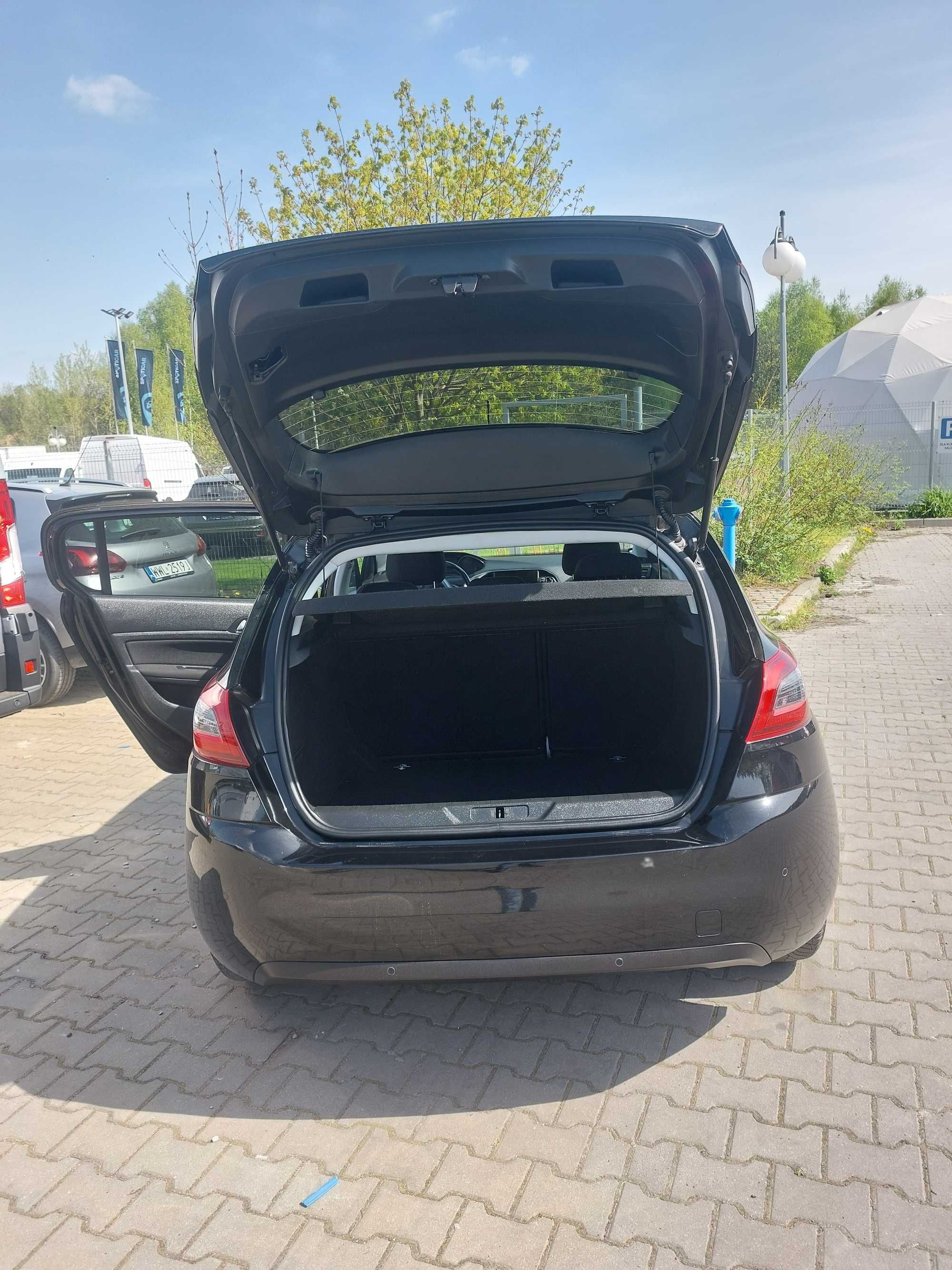 Peugeot 308 T9 LIFT 2018 Wersja Active Style 1.2 Benzyna 110 KM