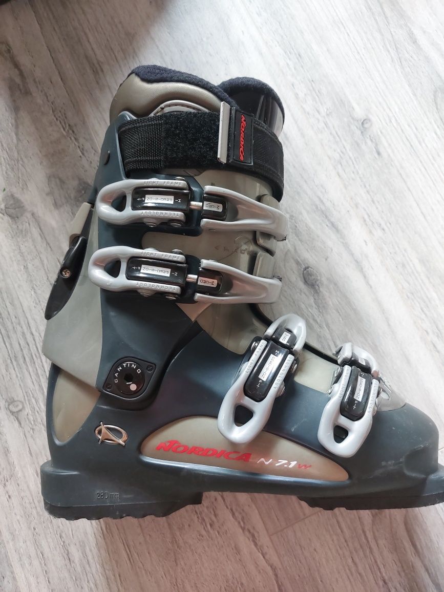 Buty narciarskie 24-24.5 Nordica N 7.1 W