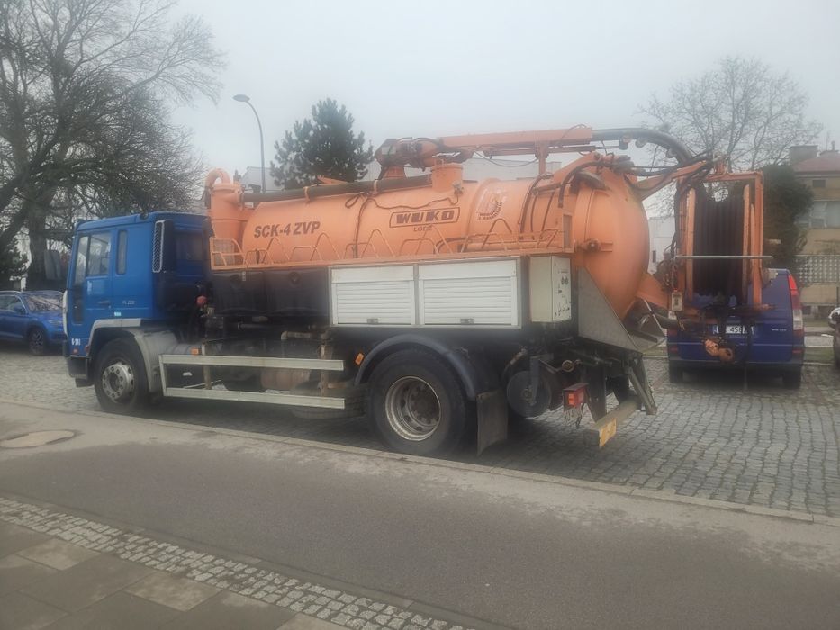 VOLVO VL220 WUKO SCK-4 do czyszczenia kanalizacji asenizacyjny