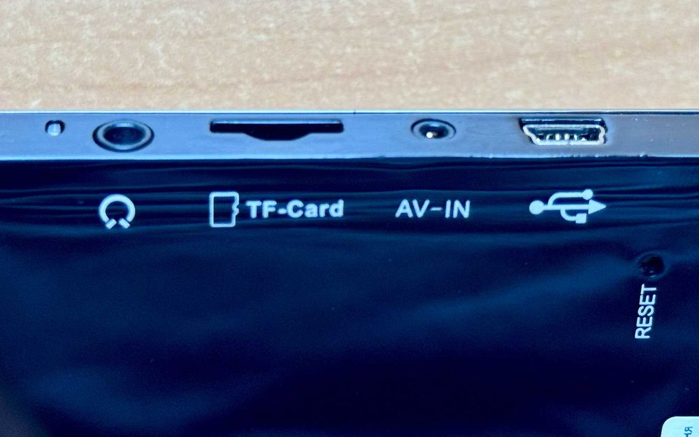 Продаеться автомобільний навігатор Tenex 60M, в гарному стані