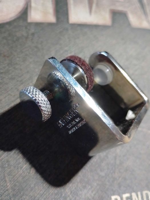 Усилитель сустейна для гитар FENDER FATFINGER SUSTAIN GUITAR.Bass
