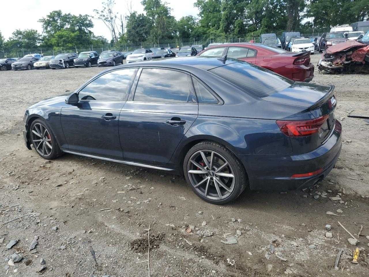 Audi A4 Premium Plus 2018 *
