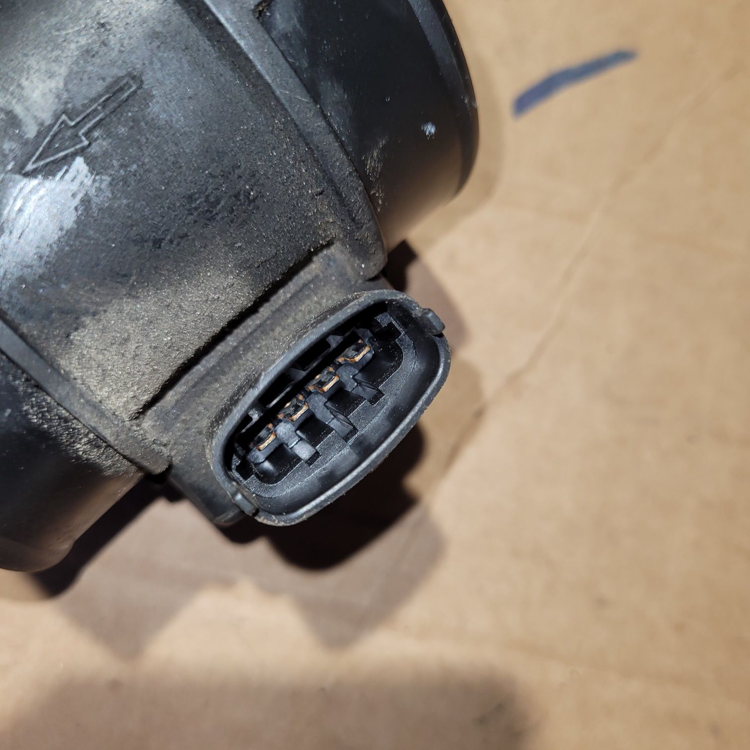 Przepływomierz masowy powietrza Siemens opel vectra C zafira 1.8 16V