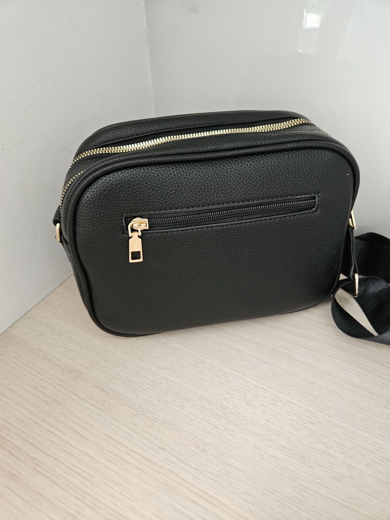 Damska torebka guess