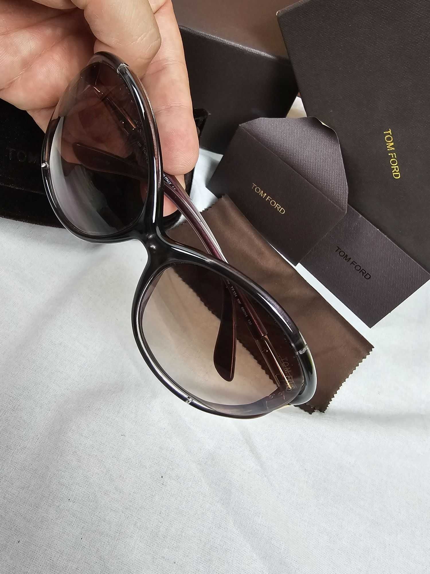 Okulary przeciwsłoneczne Zestaw Tom Ford logowane pudełko nowość lato