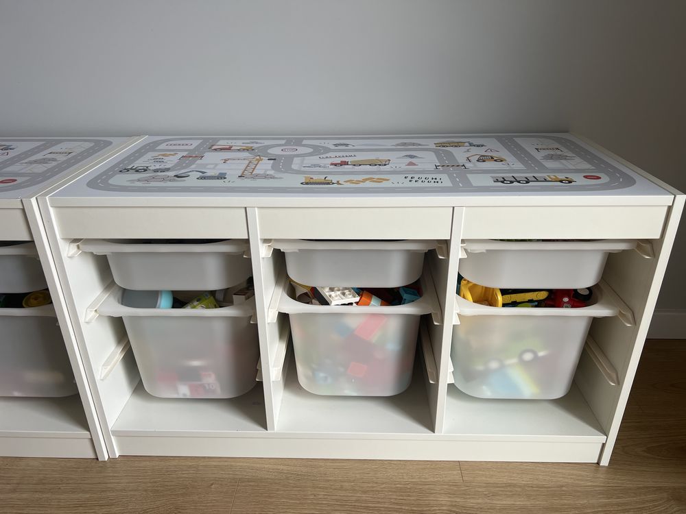 Ikea Trofast dwa regały z pojemnikami