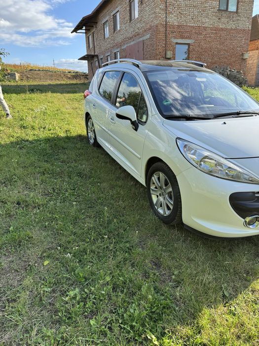 Peugeot 207 sv 2008