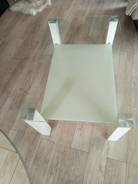 Stolik kawowy do salonu