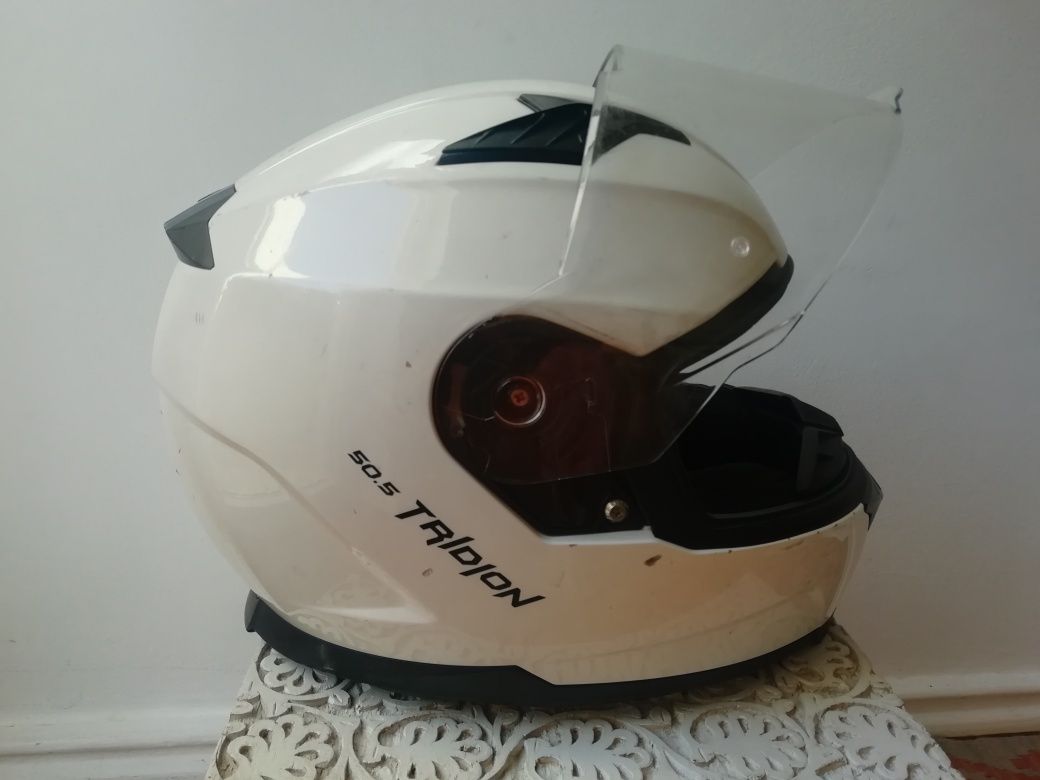 Capacete integral Givi