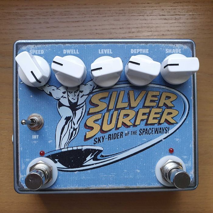 Silver Surfer Reverb i Tremolo by Ian Rider
