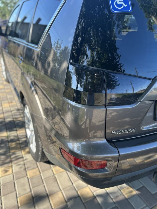 Продам особистий автомобіль MiTSUBISI