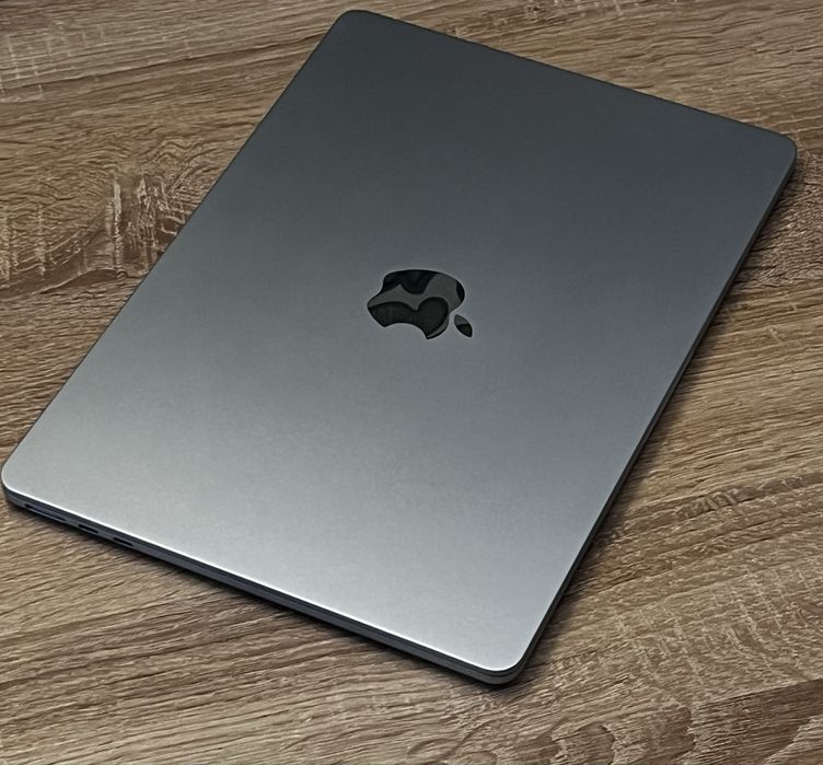 Macbook air 13' m4 16/256 Sky Blue 2025