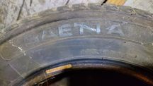 Продам зимову резину 195/65/R15