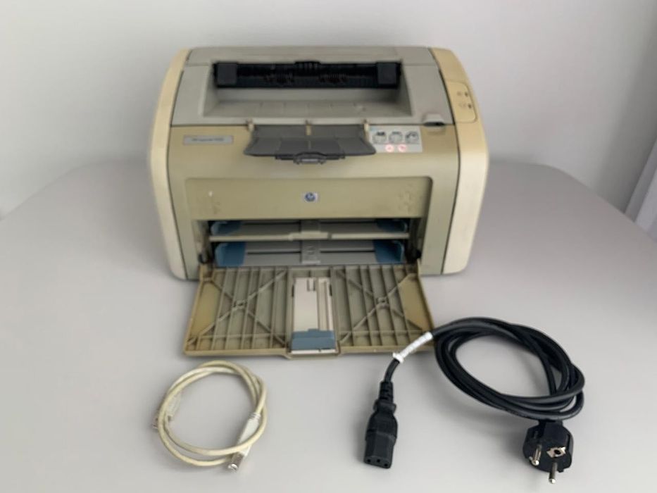 Принтер HP LaserJet 1020