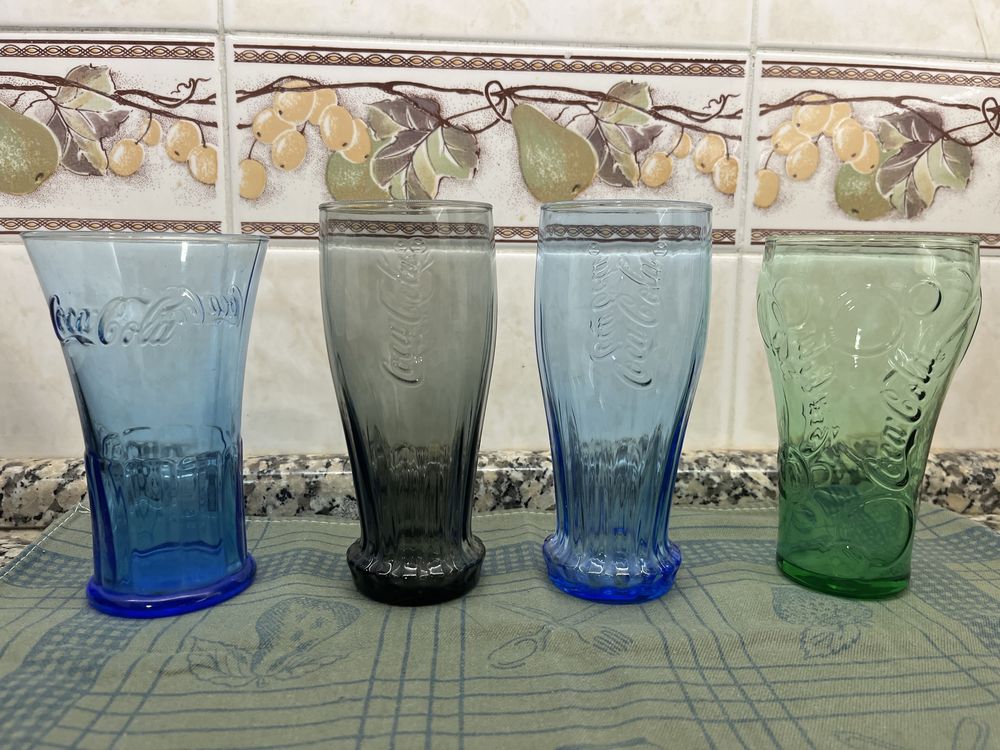 10 copos da coca-cola