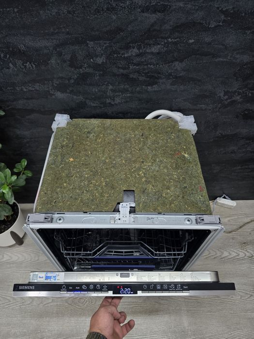 Посудомийка Siemens проекція (точкова) сушка 2021р 80.5мм Хороший стан