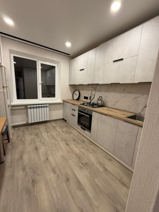 Двокімнатна квартира подобово по вулиці Шевченка