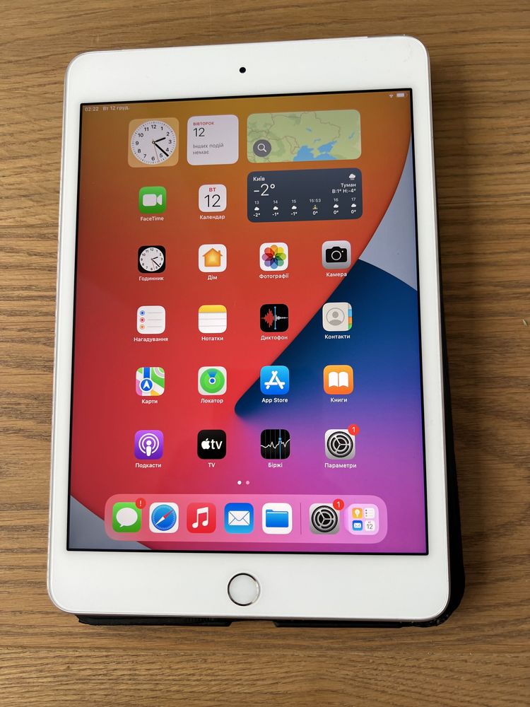 Apple ipad Mini 4 wifi + LTE 32 gb Silver Срібний планшет айпад