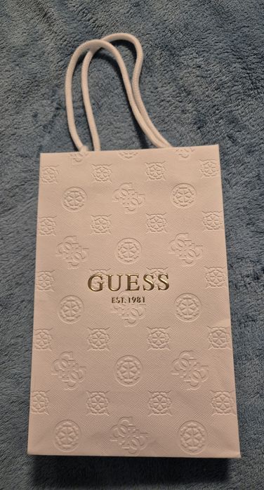 Torebka prezentowa GUESS.