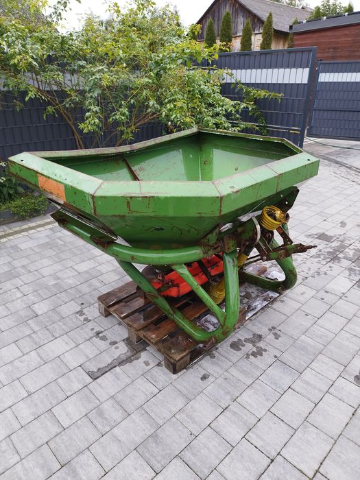 Rozsiewacz nawozów Amazone ZAF -803