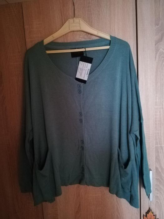 Sweter one size NOWY !