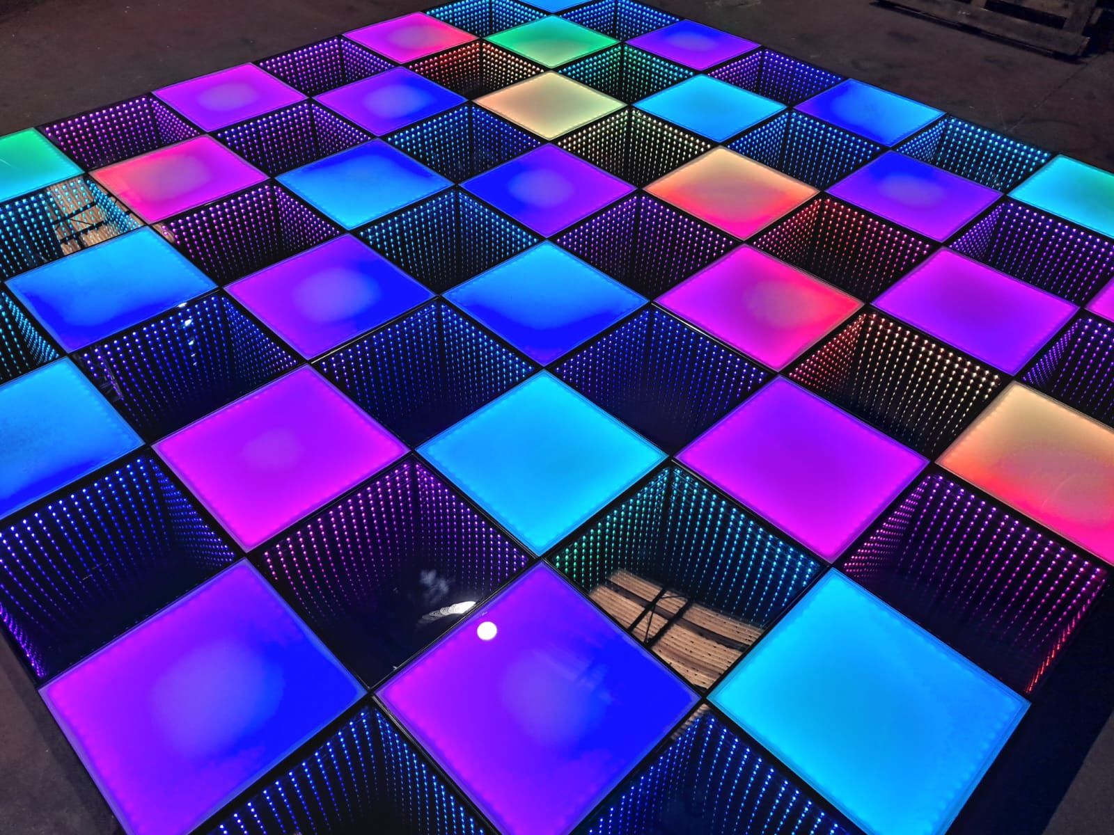 Som, luz e decoração para eventos