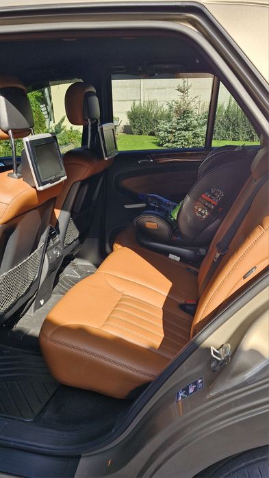 Mercedes ML500 Мерседес МЛ500 4матик 5.5 газ/бензин 2010 год