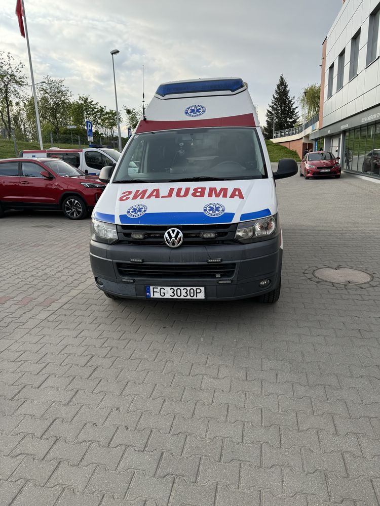 Ambulans Volkswagen Transporter 2,0 D    4X4