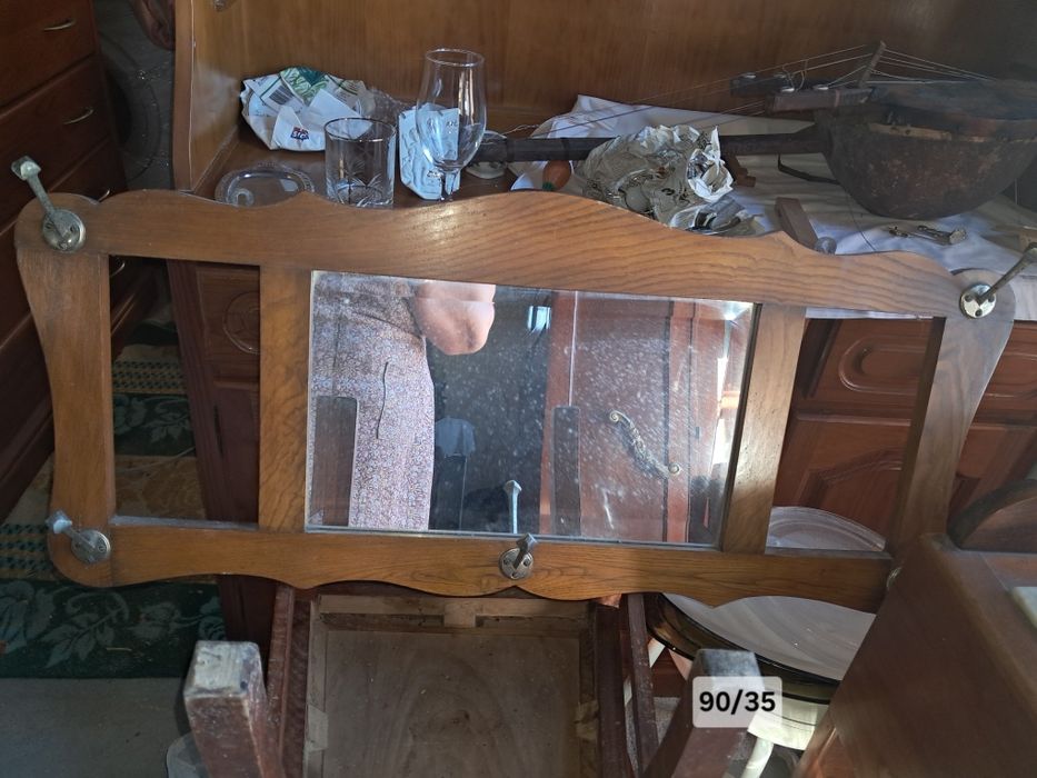 Cabide de parede em madeira