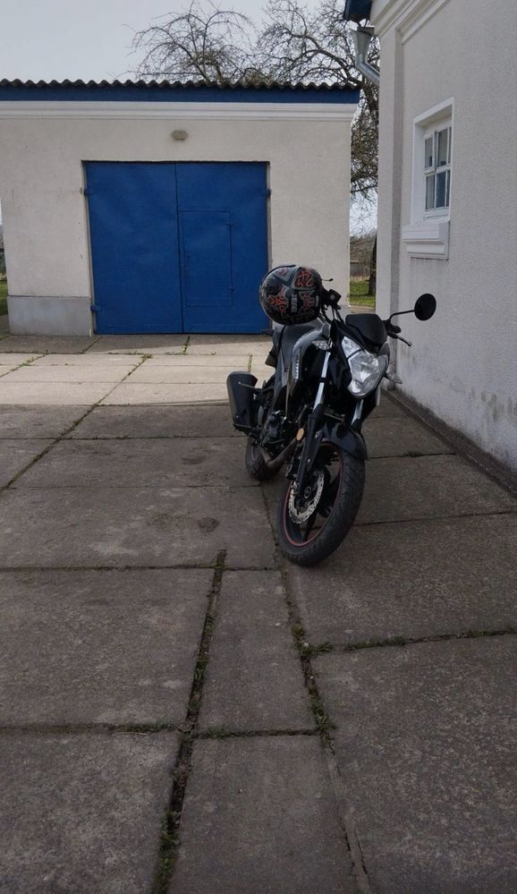 Продам   Мотоцикол Loncin250